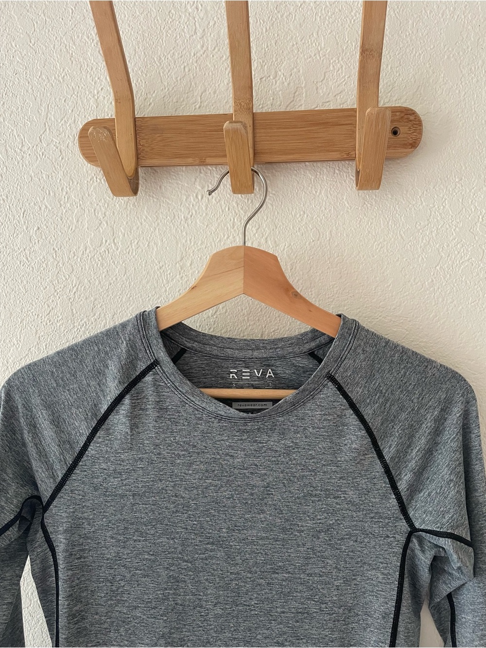 Reva Women’s Long Sleeve Athletic Workout Top Heather Gray & Black SZ S - Picture 5 of 8